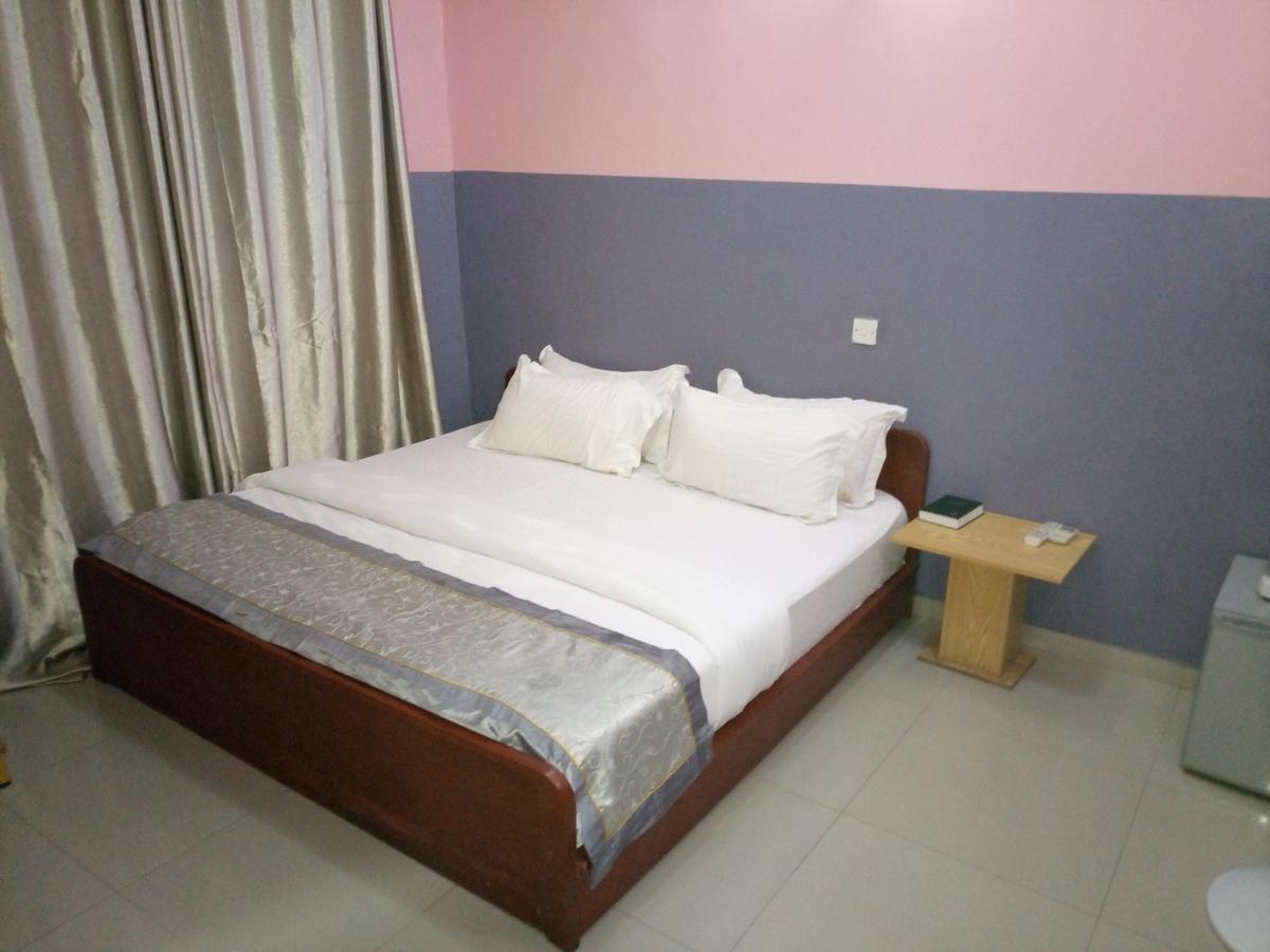 Glorious Hotel & Suites Ikotun Eksteriør billede