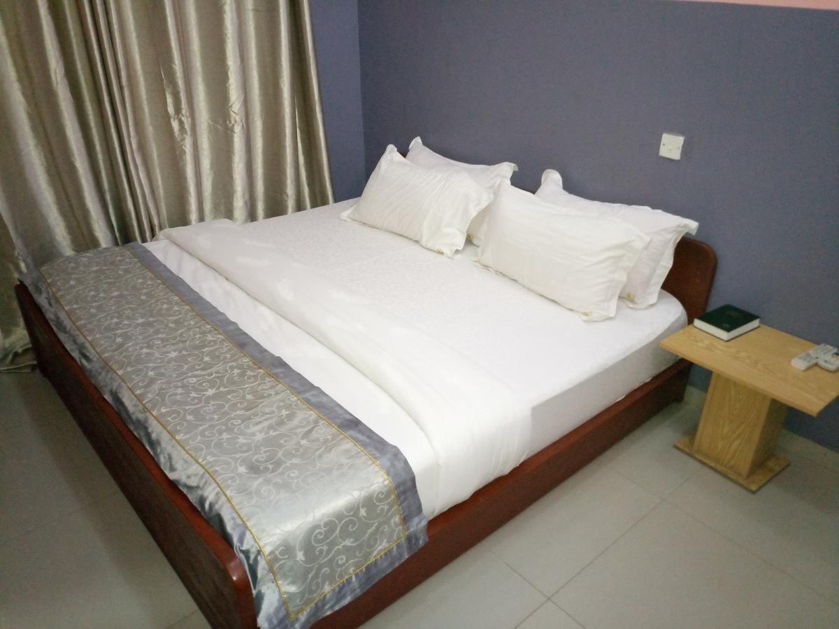 Glorious Hotel & Suites Ikotun Eksteriør billede